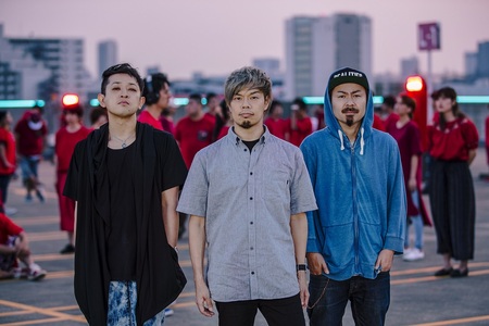 10-FEET_太陽の月A写_中.jpg