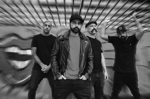 83921_Fear No Empire-アー写600.jpg