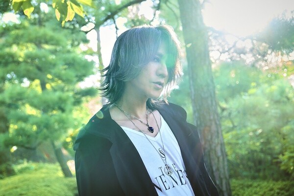 SUGIZO_OFFICIAL_小.jpg