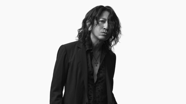 GLAY_artist_photo_takuro_san.jpg