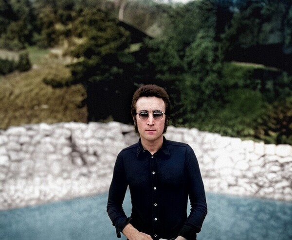 John Lennon at Lou Alder's house, 1973. (C) Yoko Ono.jpg