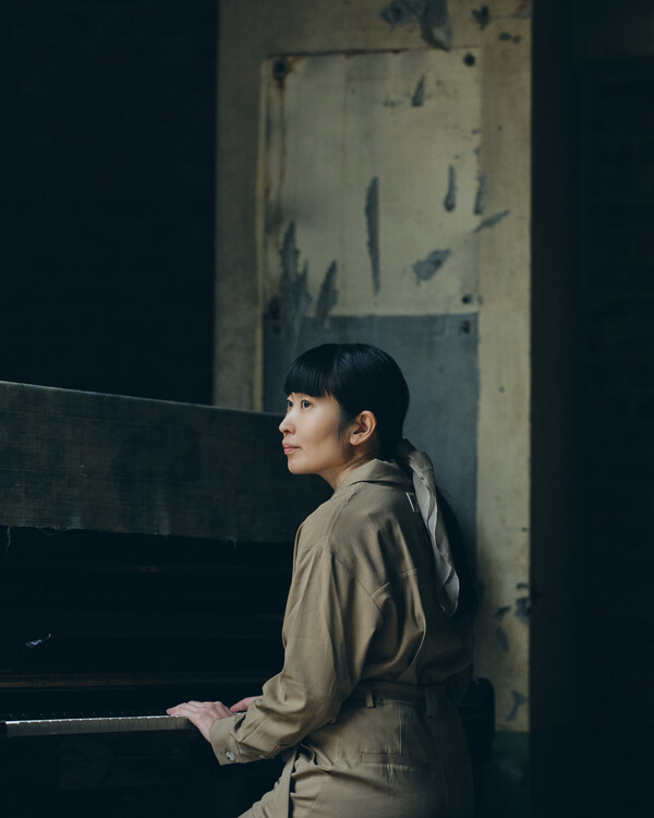 artist_photo.jpg