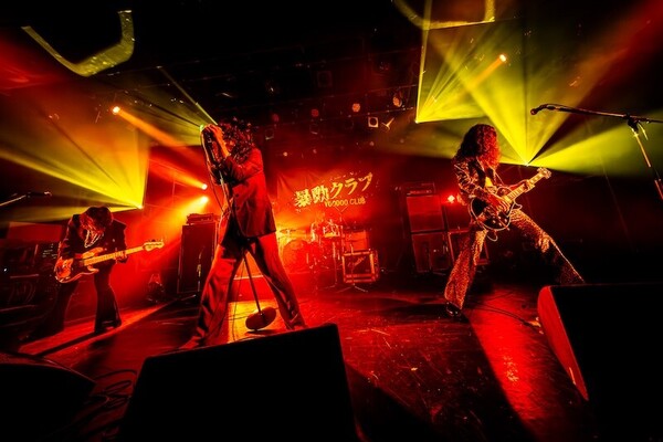03.【ライブ写真2】暴動クラブ.jpg