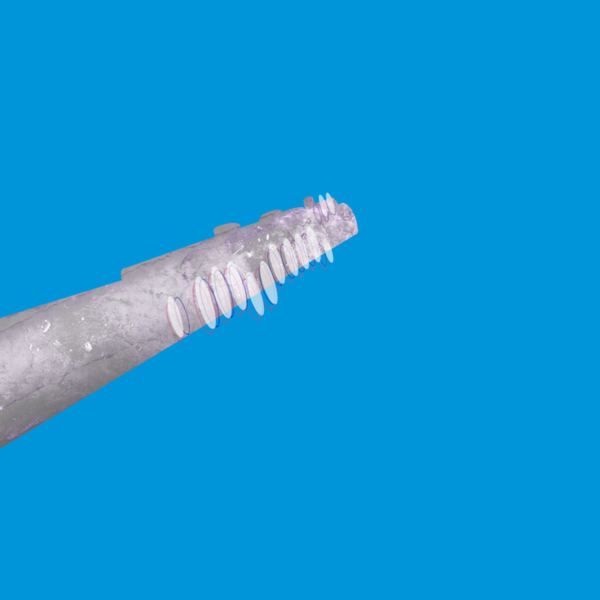 ②【ジャケット】空の色は青すぎるほど青.png