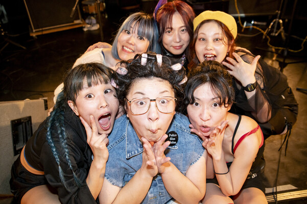 ニーハオ!!!!_マダムロス Photo by 小野由希子.jpg