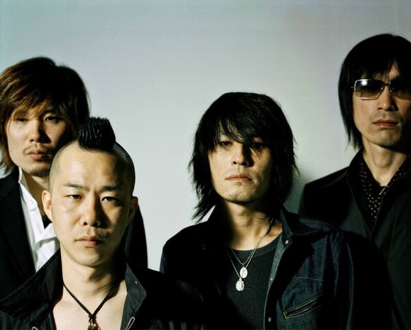 THEE30TH_TMGEアー写ヨコ_RGB.jpg