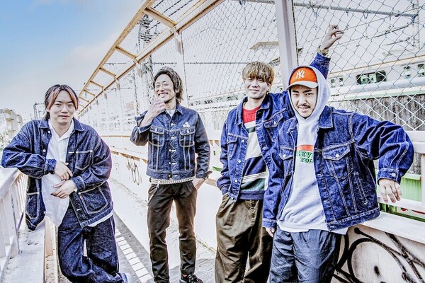 THE FOREVER YOUNG.jpg