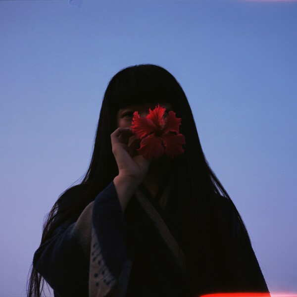 sq07_ichikoaoba_mikurajima.jpg