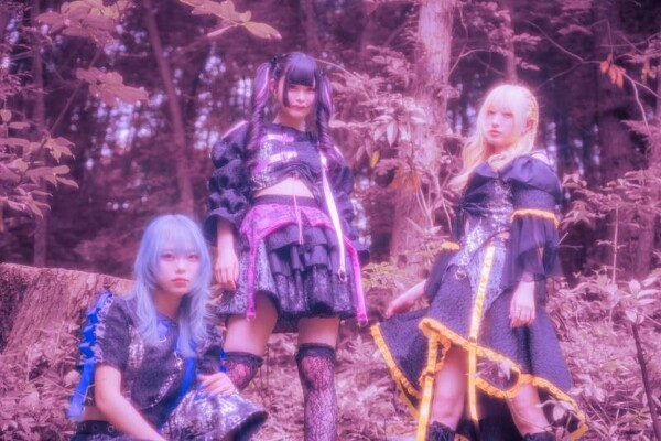 THE PINK MINDS_アー写.jpg