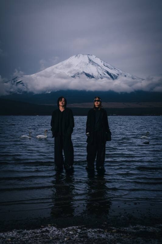 黒夢、初のセルフカバーアルバム『CORKSCREW 2026』『Drug TReatment