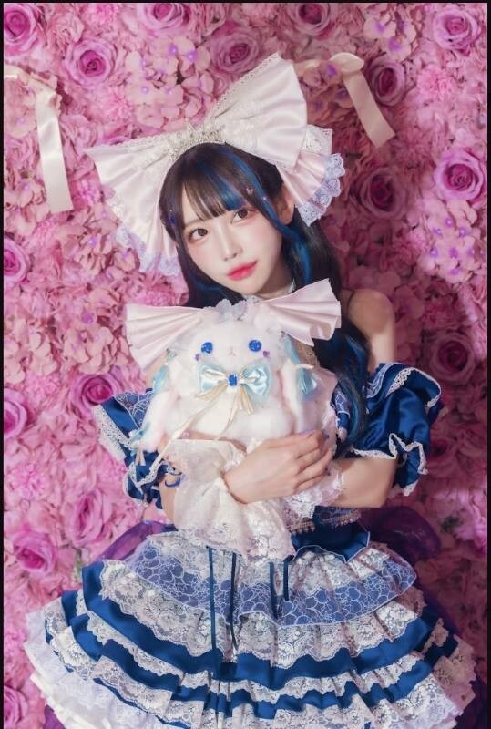 大桃子サンライズ_Artist photo.jpg