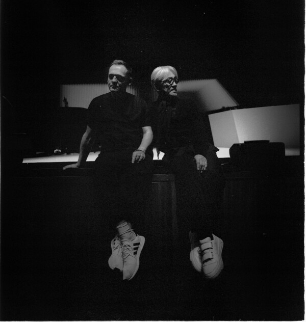 261821_AlvaNoto_RyuichiSakamoto_Sydney_Portrait_Photo_NikolausBrade_2018.jpg