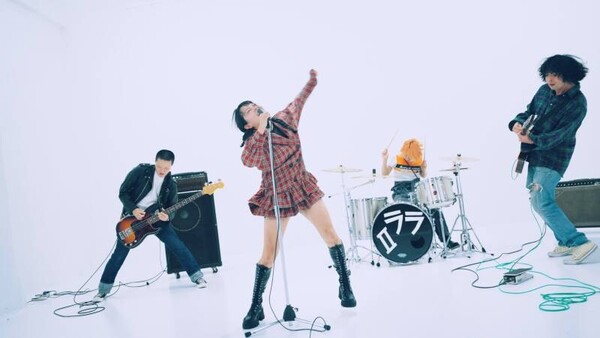 02_MV_Band.jpg