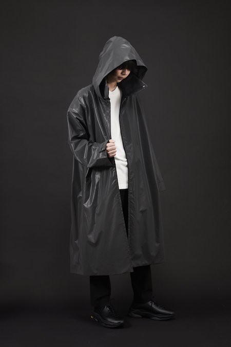 左ききのエレン』作中に登場するコート「AK5 新月」の限定発売