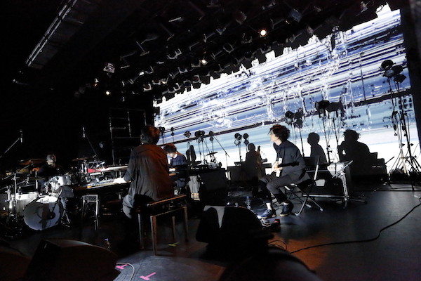 03_mouseonthekeys.JPG