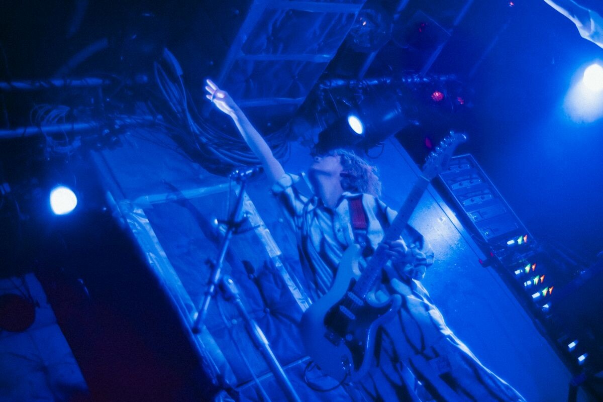 https://rooftop1976.com/report/20260603_tricot_LOFT_00254.jpg