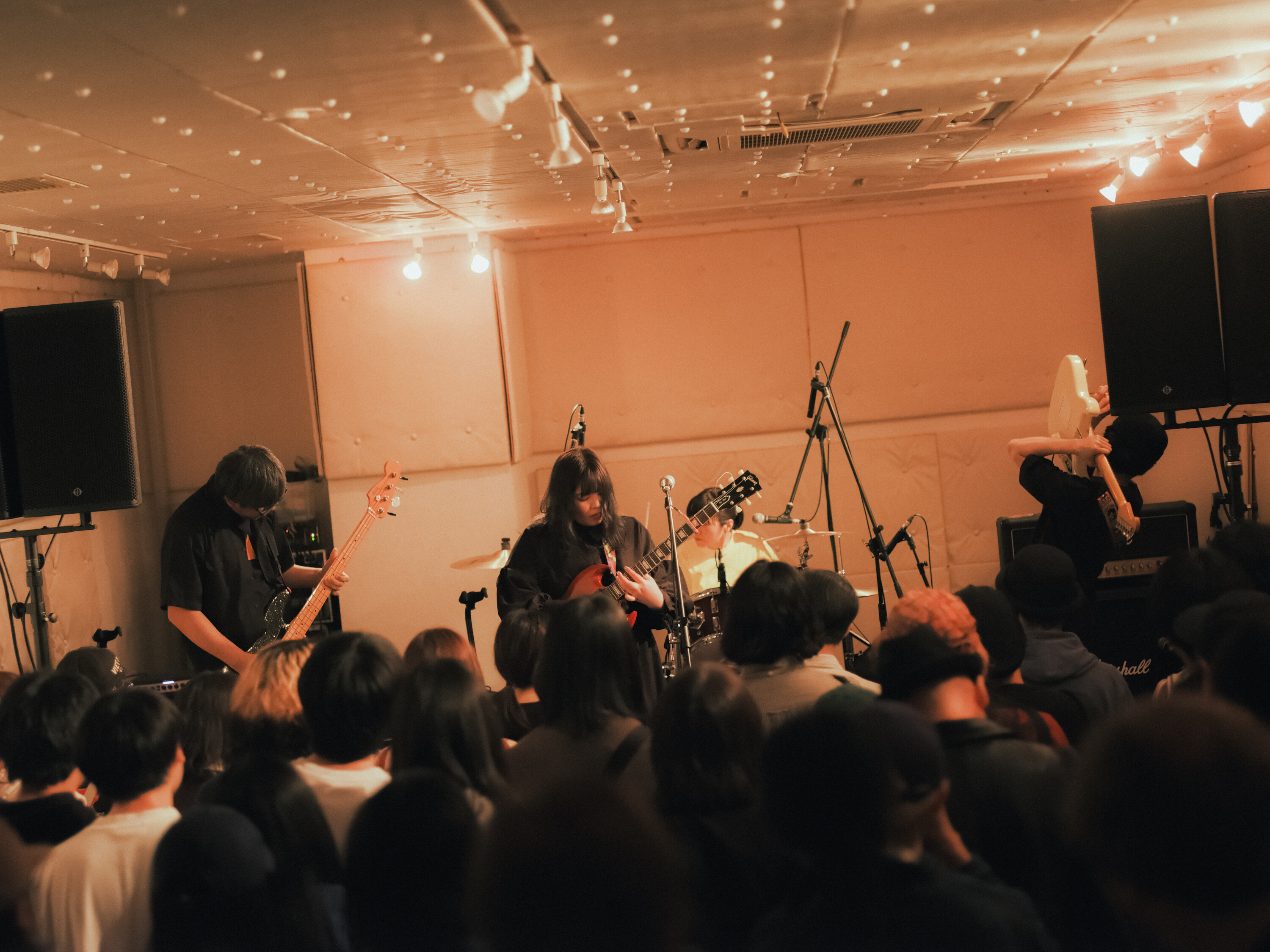 https://rooftop1976.com/report/aef2518a3d88a79fb7487f2aeca23a8abce877ac.JPG