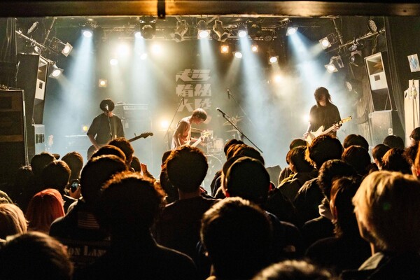 MARZstage_1_ひとひら_photo by かい.jpg