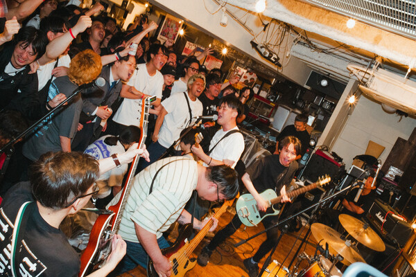 20250601_emotional_riot_07637.jpg
