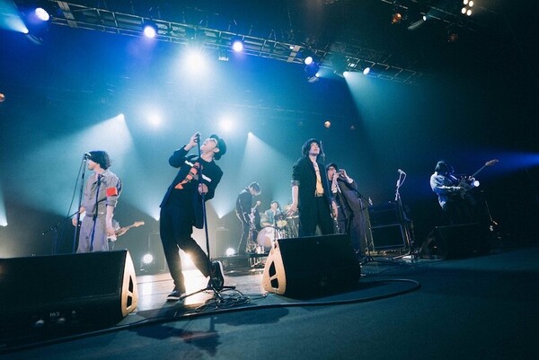 若葉さん監督峯田さん大森さん2026_0316_銀杏BOYZ_photo by @orz_____rio_08.jpeg